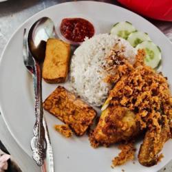 Nasi Uduk Ayam Kalasan Teh Obeng