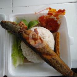 Lele Goreng Sambal Korek Tempe Nasi