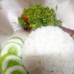 Ayam Goreng Sambel Rawit Ijo