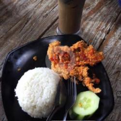 Paket Ayam Susu