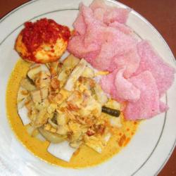 Lontong Sayur Telur Rebus