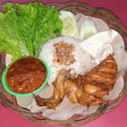 Nasi, Sambal, Lalap   Ayam Goreng Dada/paha