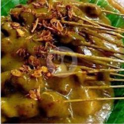 Sate Padang Campur Lidah Daging Dan Usus   Ketupat