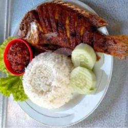 Mujair Goreng Nasi Sambel Lalap