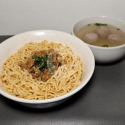 Bakmi Asin Bakso