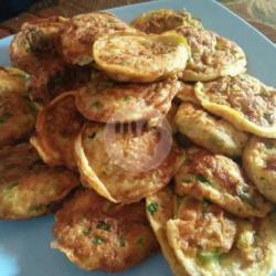 Martabak Telur Isi Bakso Sosis