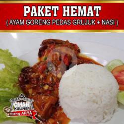 Pahe Ayam Goreng Pedas Grujuk   Nasi