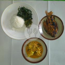 Nasi Bawal Bakar