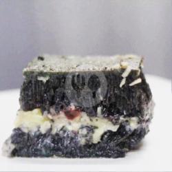 Kismis Susu Black Oreo