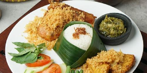 Ayam Kremes Sultan dan Bakaran Seafood, Jomblang Tanah Putih