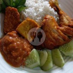 Pecel Ayam   Nasi Tahu  Kerupuk