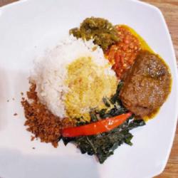 Nasi Padang Rendang