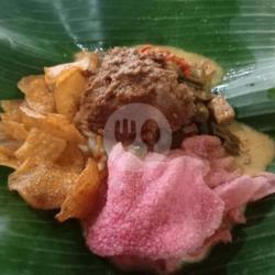 Lontong Sayur   Rendang ( Daging Sapi )