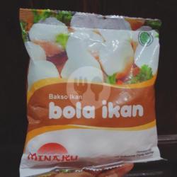 Bola Ikan Minaku