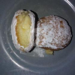 Donat Bomboloni Selai Butter Caramel Tidak Crunch