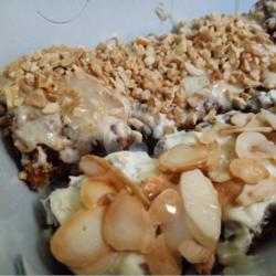 Banana Nugget Tiramisu Almond Mix Nut