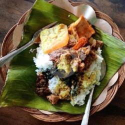 Nasi Gudeg Koyor Sapi