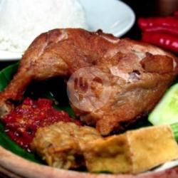 Ayam Goreng Kalasan   Sayur Lalap   Nasi