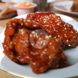 Hot Chicken Cheese Wings