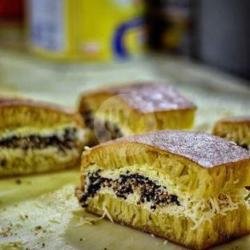 Terang Bulan Keju Susu