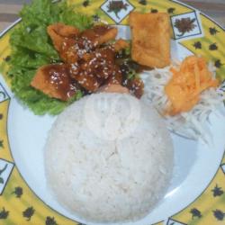 Nasi Ayam Saus Blackpaper   Es Teh