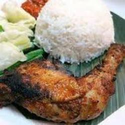 Nasi Ayam Panggang   Tempe   Es Teh