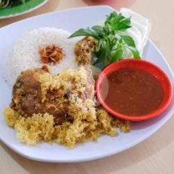Nasi Uduk Ayam Goreng Kalasan   Thaitea/ Greentea