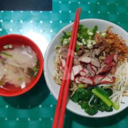 Bihun Pangsit Rebus 1 1/2 (2pcs)