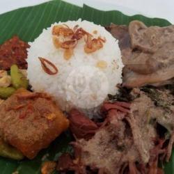 Nasi Gudeg Ayam (dada/paha)