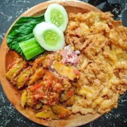 Lalapan Telur Dadar  Tempe Tahu