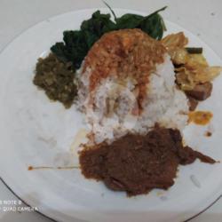 Nasi Padang Rendang