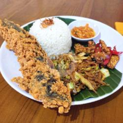 Nasi Lele