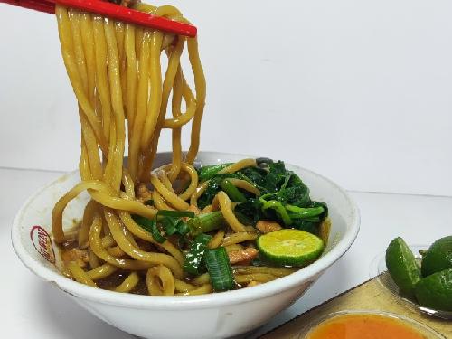 Mie Kangkung Alek 12, THB