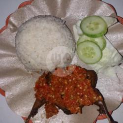 Nasi Puyuh Penyet Sambal Bawang