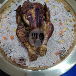 1 Ekor Ayam Guling Nasi Madaba