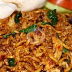 Nasi Goreng Campur Mie, Ati Ampela Dan Irisan Ayam Telor Campur