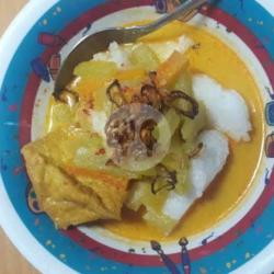 Lontong Sayur Daging   Tahu