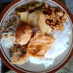 Nasi Bali Campur