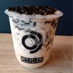 Vanilla Milk Tea With Topping