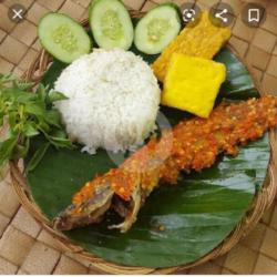 Nasi Uduk Lele Penyet Tempe Tahu