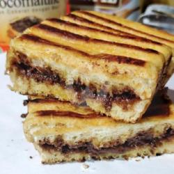 Roti Bakar Selai Coklat