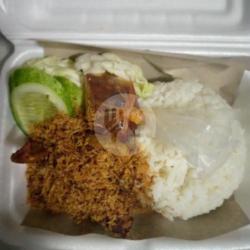 Nasi Ayam Serundeng