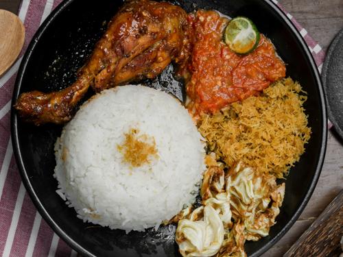 Mangsabay Spesial Ayam Bakar