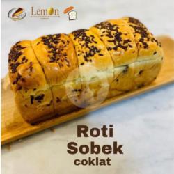 Roti Sobek Coklat