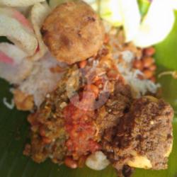 Nasi Gurih Telur Rendang   Pergedel