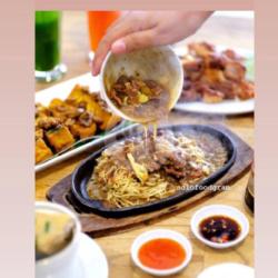 Mie Ca Ayam Lada Hitam (hot Plate)