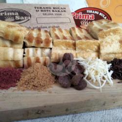 Roti Bakar Coklat Redvelvet Campur