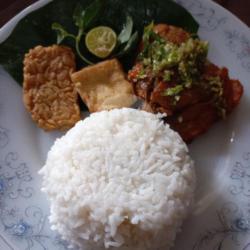 Nasi Ayam Penyet Ijo