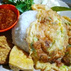 Nasi Penyetan Telur