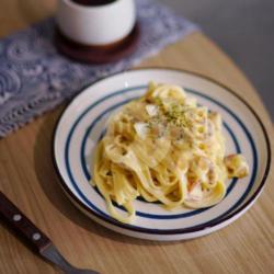 Fettuccine Bolognese